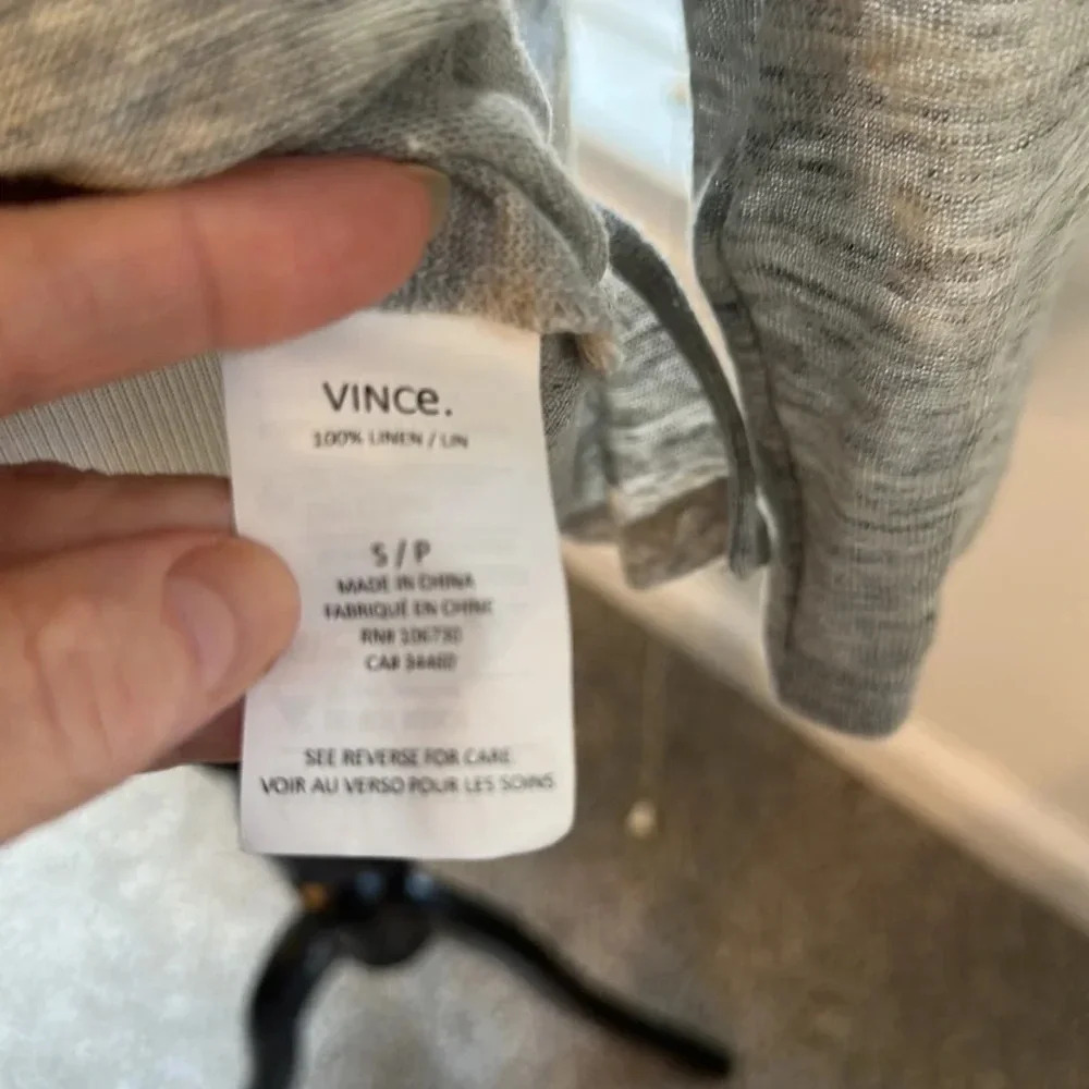 Vince 100% Linen Drop Shoulder LS Top, Size Small, Like New - Picture 9 of 9